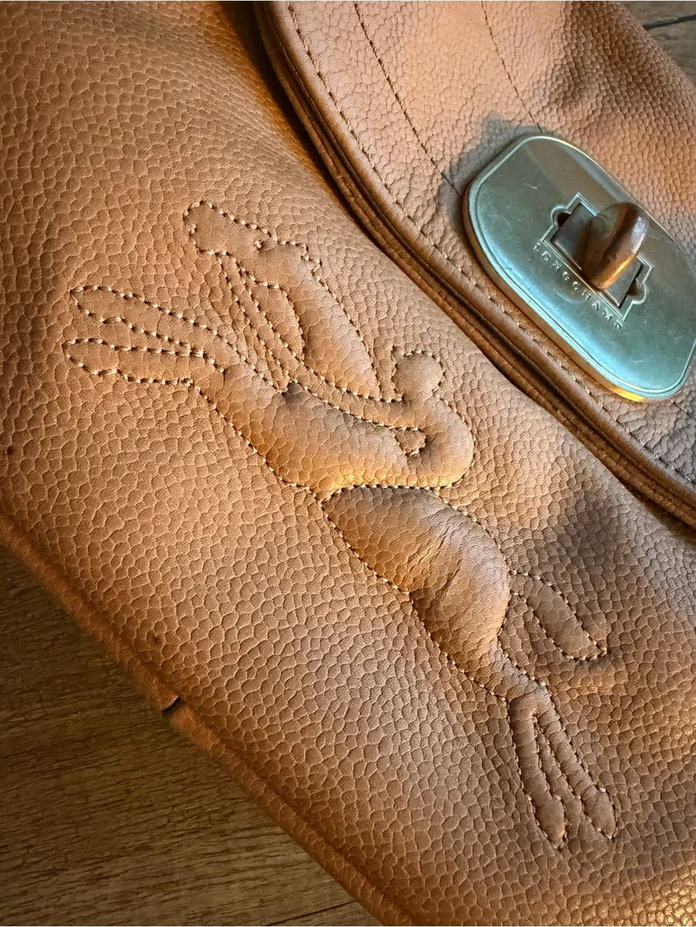 Longchamp Caramel/Tan Leather Crossbody Bag with Turn-Lock